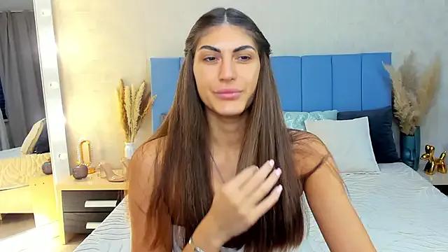 Freechat MaggieTurner on StripChat