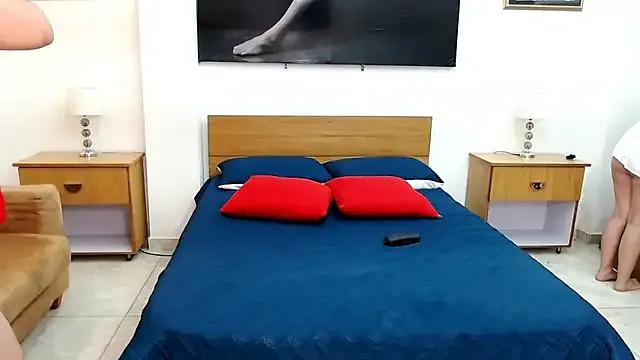 Freechat MaloryAndLuna on StripChat