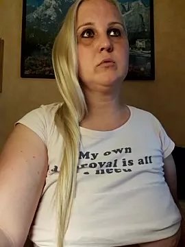 Freechat Mayci1984 on StripChat