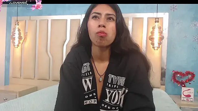 Private Megan_Dolcee on StripChat