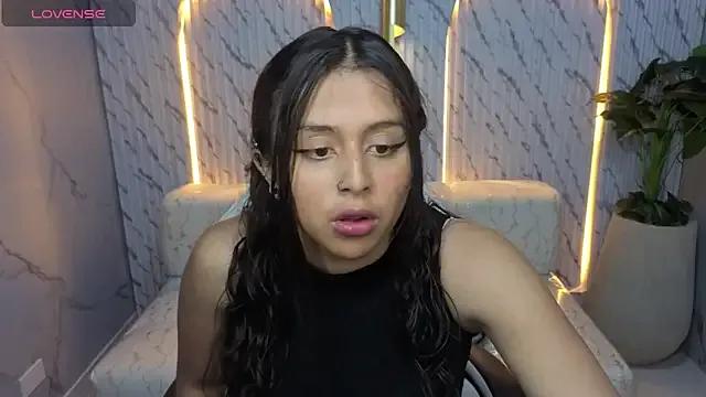 Freechat milky_tx on StripChat