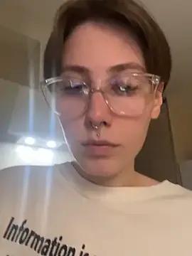 Molli_Luv on StripChat 