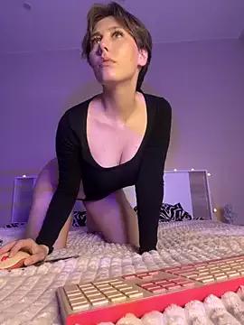 Molli_Luv on StripChat 