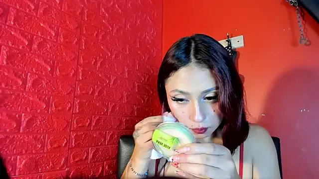 Freechat Monttserratt on StripChat