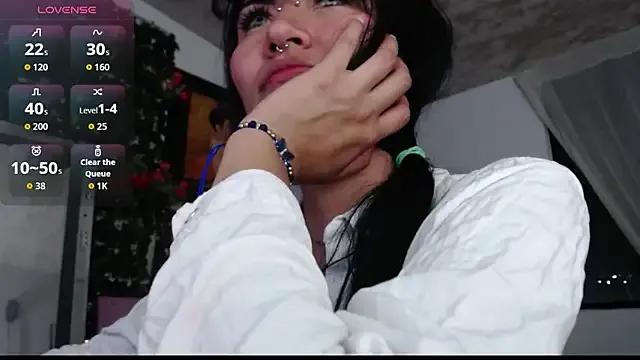 myomii_nixx on StripChat