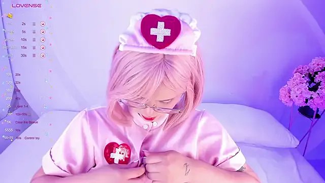 Freechat NanaOsaky on StripChat