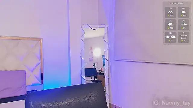 Naomy_tay1 on StripChat