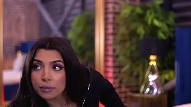 Freechat NicoleCellini on StripChat