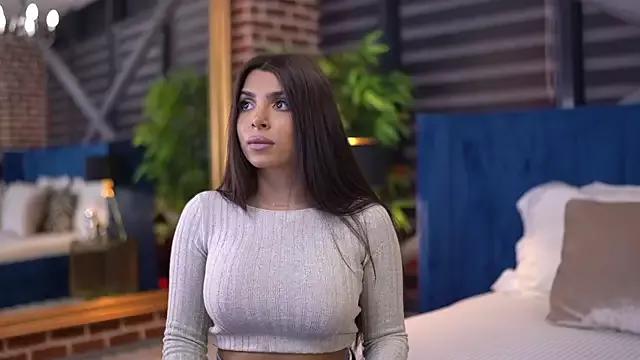 Freechat NicoleCellini on StripChat