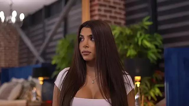 Freechat NicoleCellini on StripChat