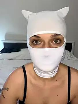 Nikki_Hoee — Suck dildo and show tits 