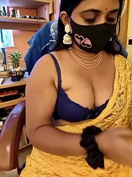 Freechat nisha_baby2 on StripChat