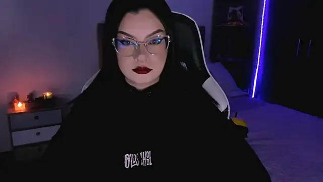 Freechat OphelianaRose33 on StripChat