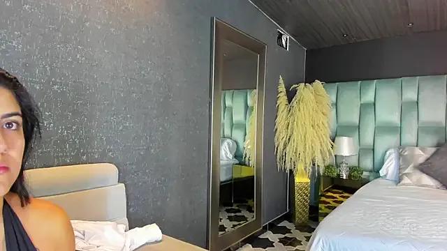 Freechat PaulinaDuarte on StripChat