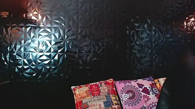 Freechat PINK__LOLA1 on StripChat