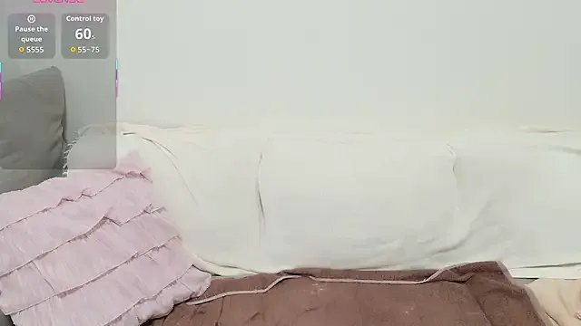 Group pppYukaqqq on StripChat