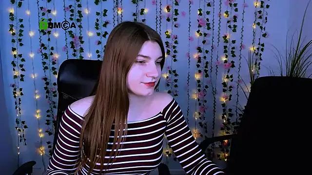 Group pure_radiance1 on StripChat