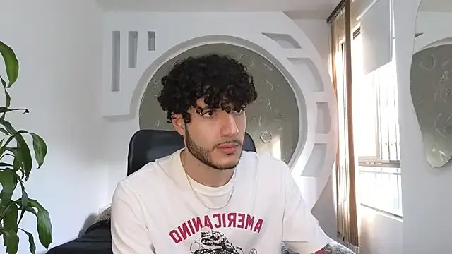 Freechat Rafael_Mendezz on StripChat