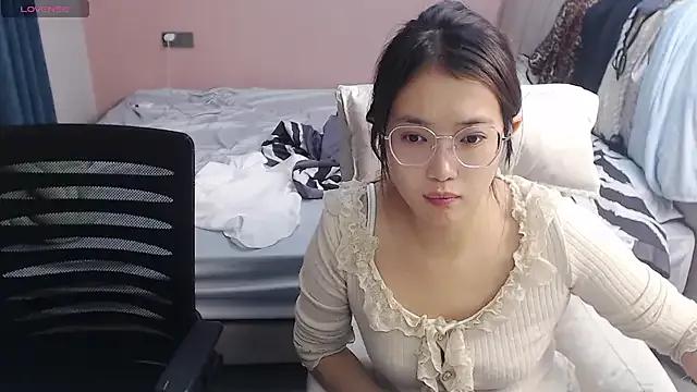 Freechat redrose520 on StripChat