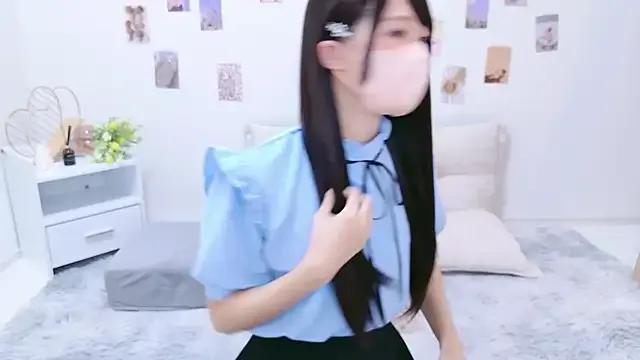 Freechat rinochi_ on StripChat