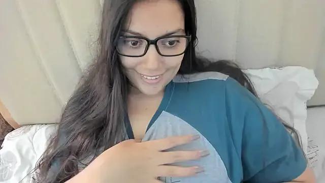 Freechat roniewester on StripChat