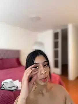 Samantha_e2 on StripChat 