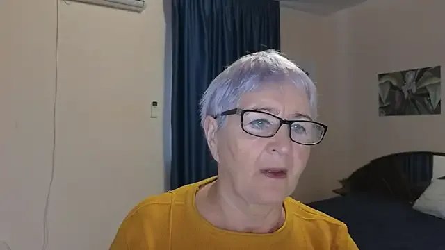 Sandra_Snowflake on StripChat