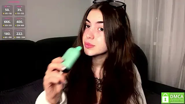 ScaNovaXen_ — show wet tongue