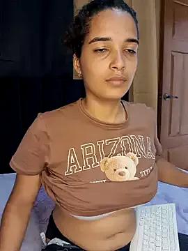 Selena_18x on StripChat 