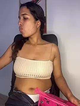 Selena_18x on StripChat 