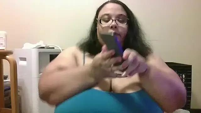 Freechat SexyBBW10790 on StripChat
