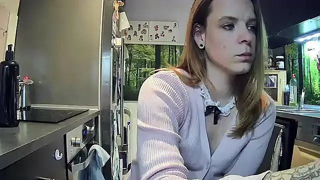 Freechat SexyMilf_37 on StripChat