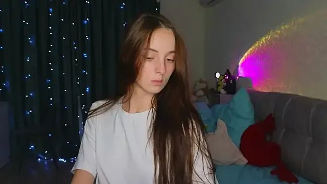 Freechat Silver_rains on StripChat