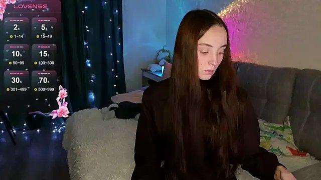 Freechat Silver_rains on StripChat