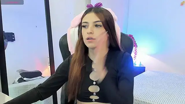 Freechat sofiarouge on StripChat