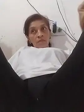 Freechat soltrinidad on StripChat