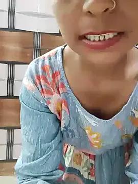 Freechat Soni_cute86526 on StripChat