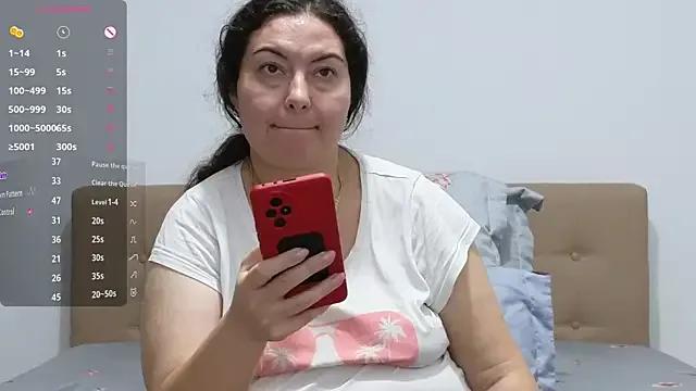 Freechat SpoilHerThick on StripChat