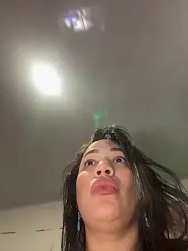 Freechat SQUIRTINGQUEEN11 on StripChat