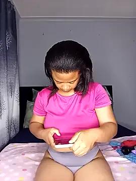 Sultrytits6 on StripChat