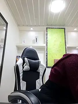 Freechat susan_mooree on StripChat