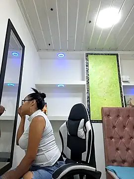 Freechat susan_mooree on StripChat