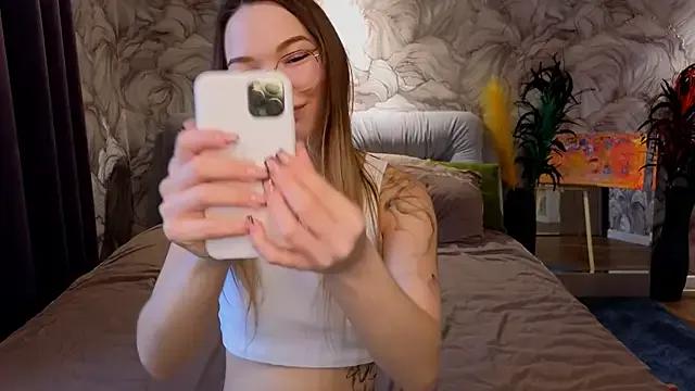 SusannJohnson on StripChat 