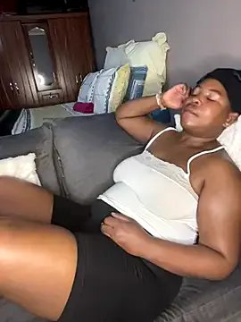 Freechat SweetCandy84 on StripChat