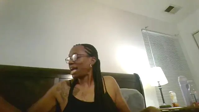 SweetParadise00 on StripChat 