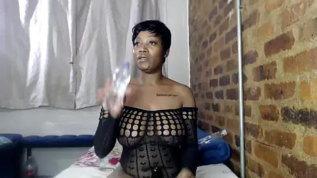 Freechat SweetPortableAmber on StripChat