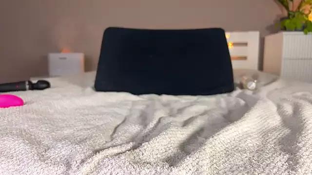 Freechat tanya_goddesss on StripChat