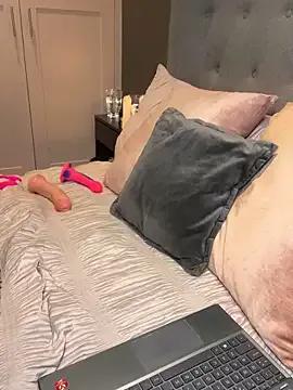 ThirstygirlCeCe on StripChat