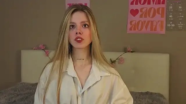 Freechat TiffinyMergist on StripChat