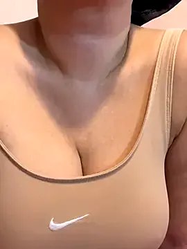 Freechat TriumphLove on StripChat